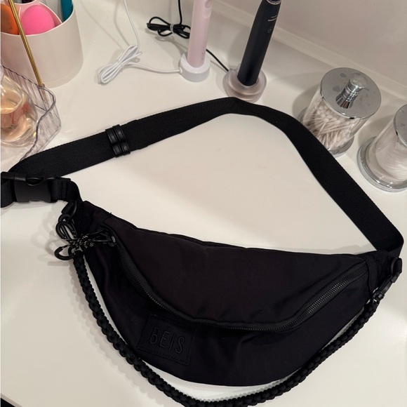 BEIS Handbags - BEIS Sport Pack